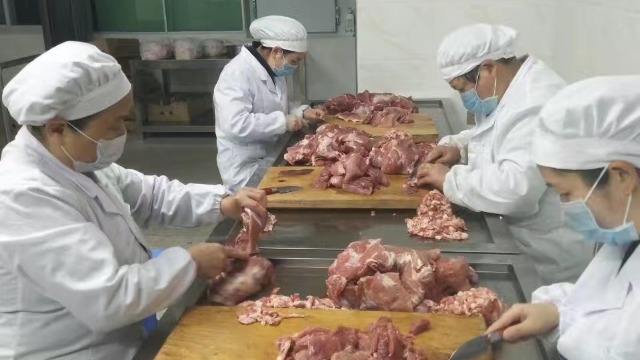 江西铜鼓梦好怡-------高温热泵烘干系统在肉制品台湾香肠烘干中的应用